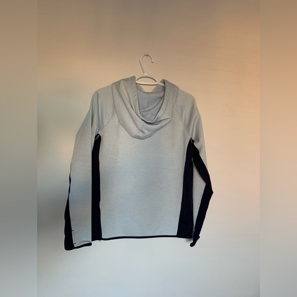 Under Armour Women’s Size Small Blue Athletic Wear Hoodie - Picture 2 of 4